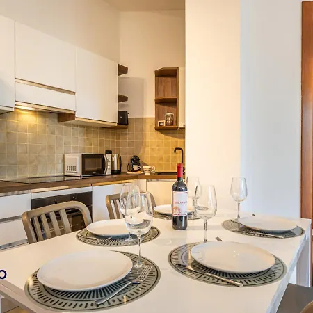 Station Skyline Suite, 300 Meters From The Station Apartamento