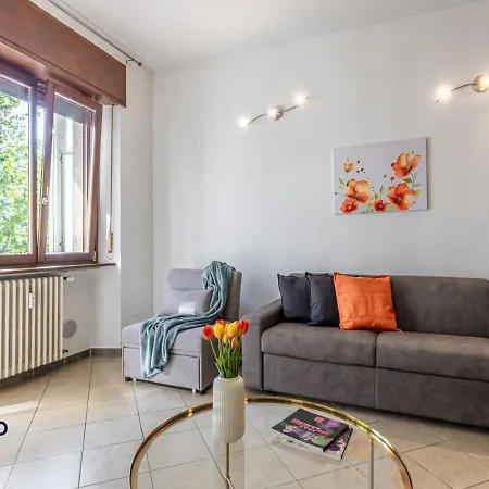 Apartamento Station Skyline Suite, 300 Meters From The Station