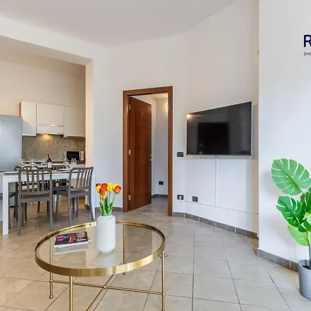 Station Skyline Suite, 300 Meters From The Station Apartamento Milão